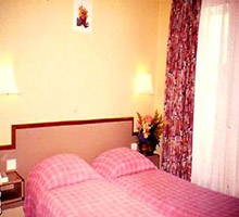 2 photo hotel ATEL ROYAL BERGERE, Paris, France