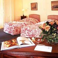 3 photo hotel HOTEL BRIGHTON, Paris, France