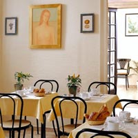 5 photo hotel HOTEL DES BATIGNOLLES, Paris, France