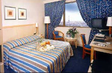 2 photo hotel CONCORDE LA FAYETTE-PARIS, Paris, France