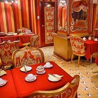 2 photo hotel VILLA ROYALE, Paris, France