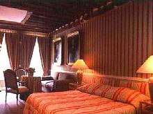 2 photo hotel ATEL RELAIS ST GERMAIN, Paris, France