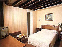 Hotel ATEL BRISTOL, Paris, France