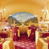 6 photo hotel EXCLUSIVE QUEEN MARY MADELEINE, Paris, France