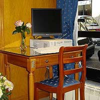 6 photo hotel BERKELEY, Paris, France
