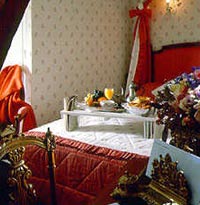 2 photo hotel GRAND HOTEL DECHAMPAIGNE, Paris, France