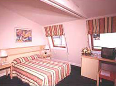 2 photo hotel BEST WESTERN BRETAGNE MONTPARNASSE, Paris, France