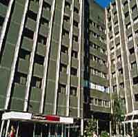 2 photo hotel IBIS BERTHIER PORTE DE CLICHY, Paris, France