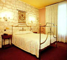 2 photo hotel SULLY SAINT-GERMAIN, Paris, France