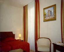 2 photo hotel COMFORT HOTEL CARDINAL RIVE GAUCHE, Paris, France