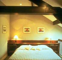2 photo hotel HOTEL RELAIS CHRISTINE, Paris, France