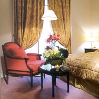 5 photo hotel HOTEL VERNET, Paris, France